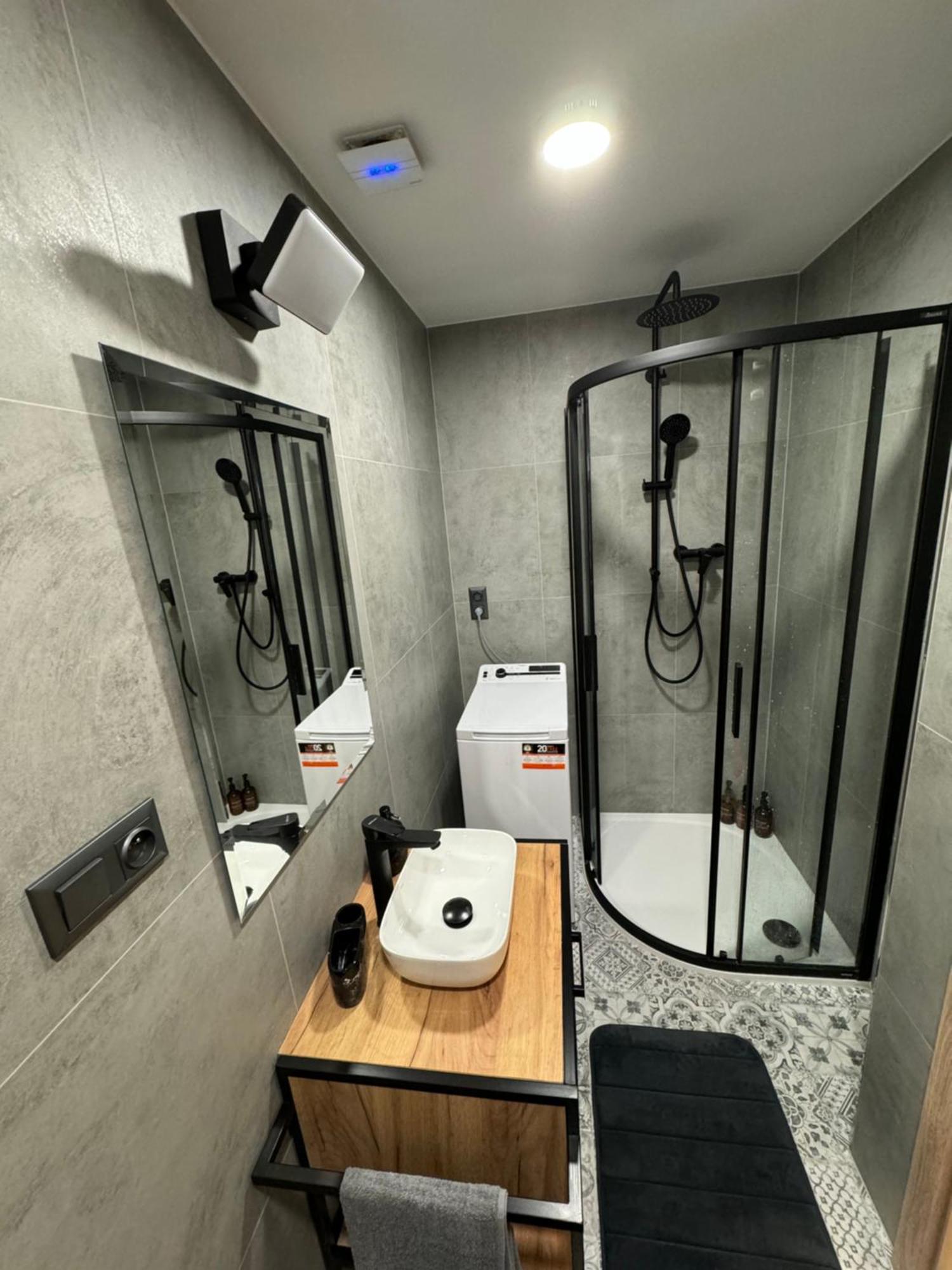 Modern In The Heart Of Vrsovice Appartement *