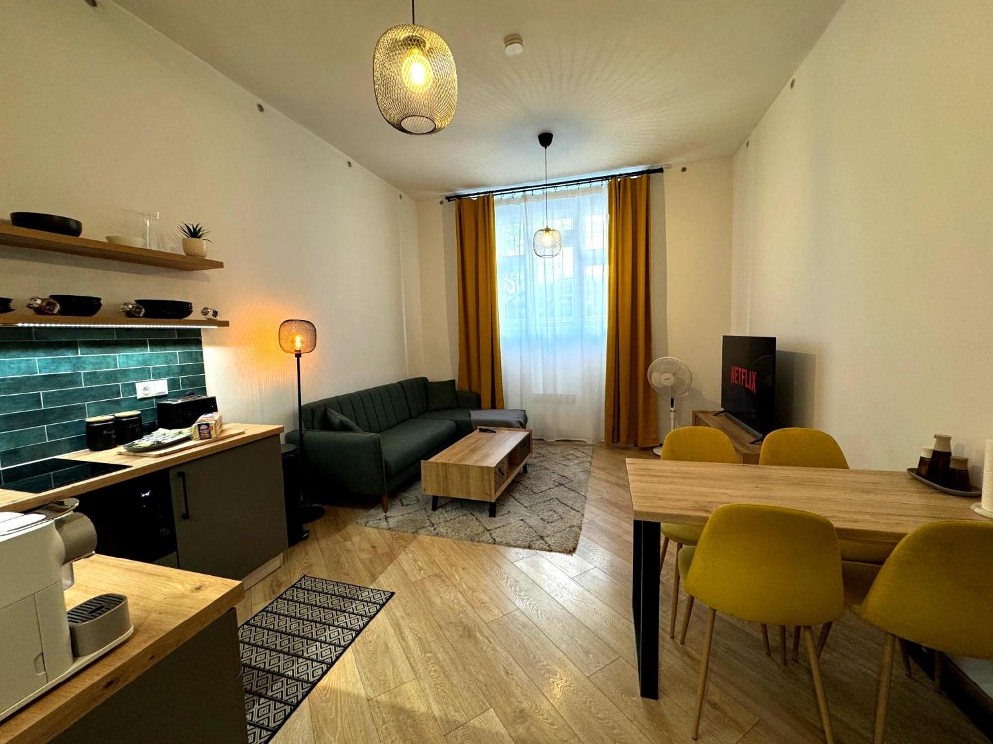Modern In The Heart Of Vrsovice Prague